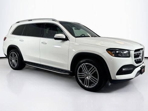 Used 2022 Mercedes-Benz GLS 450 4MATIC image 3