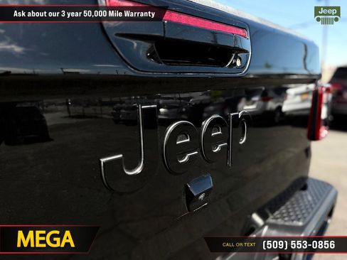 Used 2021 Jeep Gladiator High Altitude AWD/4WD image 25