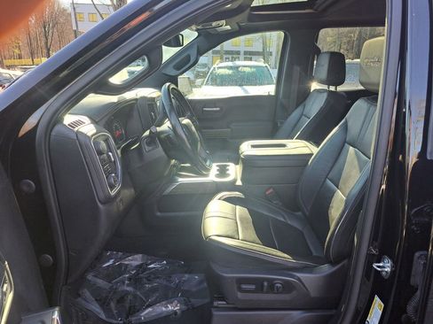 Used 2021 Chevrolet Silverado 1500 High Country image 9