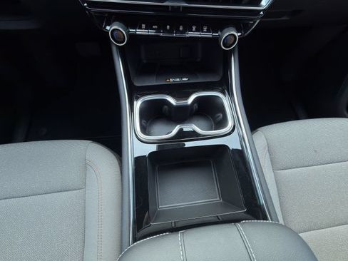 New 2026 Chevrolet Traverse LT FWD image 16