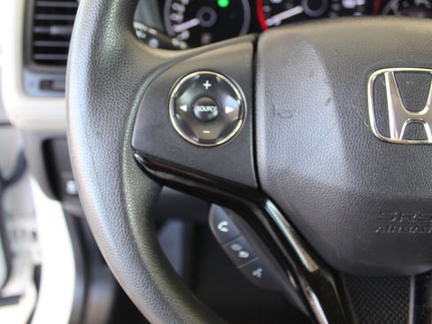 Used 2022 Honda HR-V LX image 28