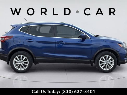 Used 2021 Nissan Rogue Sport SV image 15