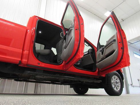 Used 2022 Ford F350 XLT w/ XLT Value Package AWD/4WD image 18