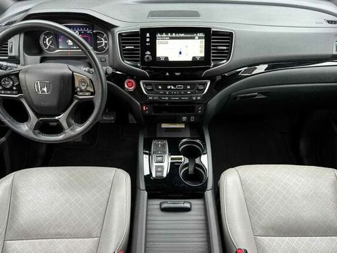 Used 2023 Honda Passport Elite image 5