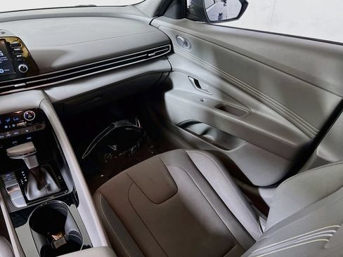 Used 2021 Hyundai Elantra SEL w/ Convenience + Premium Package FWD image 20