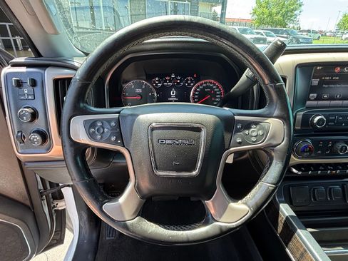 Used 2015 GMC Sierra 2500 Denali w/ Duramax Plus Package AWD/4WD image 11