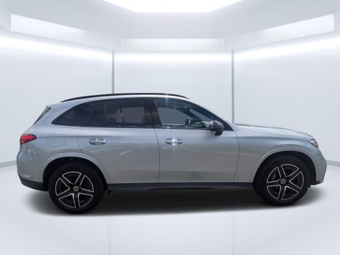 Certified 2025 Mercedes-Benz GLC 300 4MATIC image 2