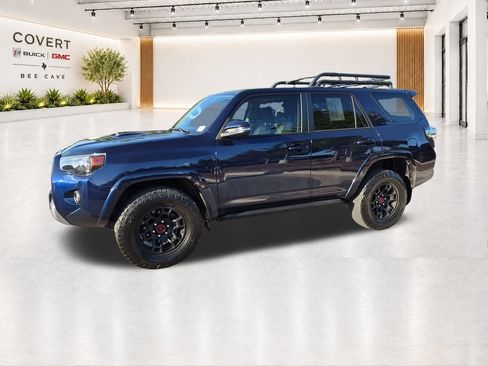 Used 2024 Toyota 4Runner TRD Off-Road Premium AWD/4WD image 5