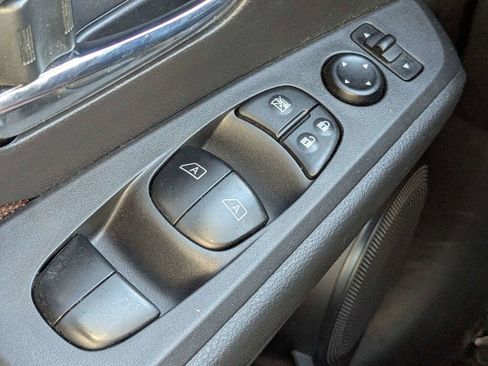 Used 2024 Nissan Kicks SR FWD image 24