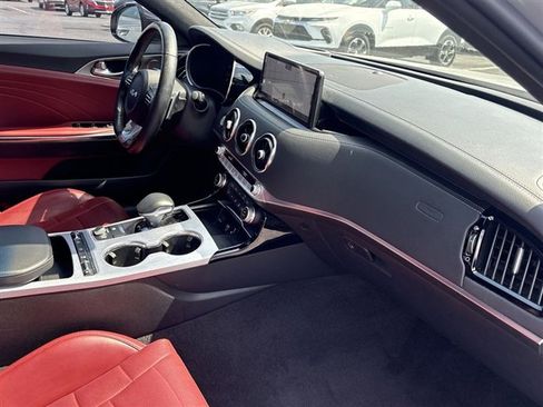 Used 2022 Kia Stinger GT2 AWD/4WD image 29