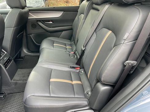 Certified 2025 MAZDA CX-70 Plug-In Hybrid w/ Premium Plus AWD/4WD image 9