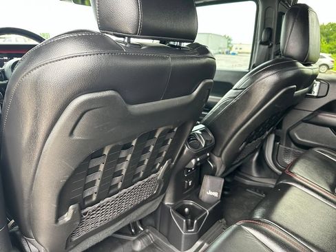 Used 2020 Jeep Gladiator Rubicon w/ Dual Top Group AWD/4WD image 27