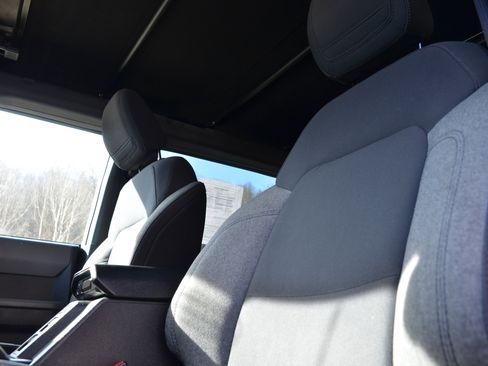 Used 2022 Ford Bronco Big Bend w/ Sasquatch Package image 17