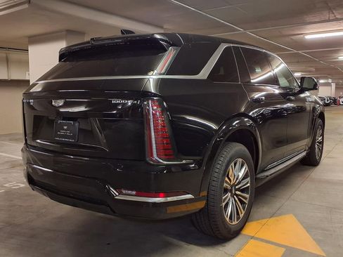 New 2026 Cadillac Escalade IQ Luxury 1 w/ LPO, Premium Carpet Package AWD/4WD image 8