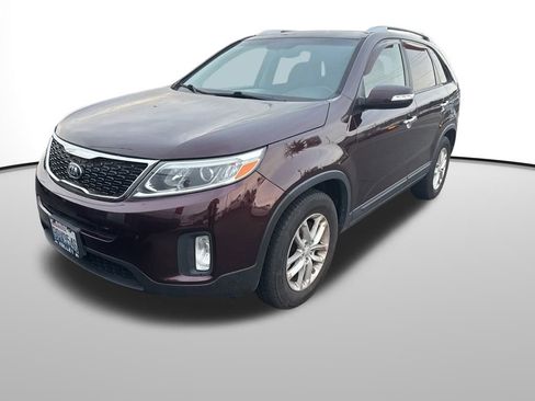 Used 2014 Kia Sorento LX image 5