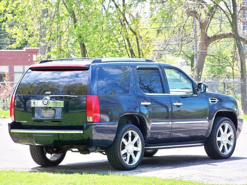 Used 2008 Cadillac Escalade AWD image 6