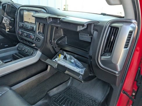 Used 2018 Chevrolet Silverado 1500 LTZ Z71 image 31