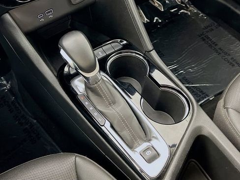 Used 2024 Buick Encore GX Sport Touring image 21