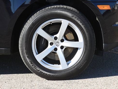 Used 2018 Porsche Macan image 17