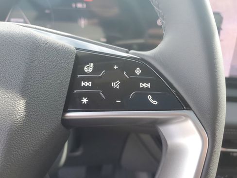 New 2025 Audi Q6 e-tron Premium Plus image 30