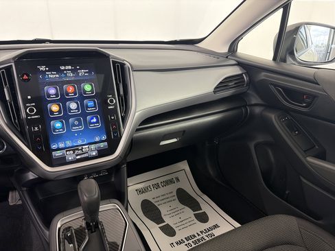 Used 2024 Subaru Crosstrek 2.0i Premium image 4