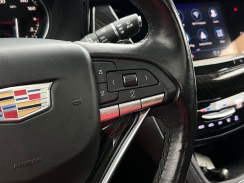 Used 2022 Cadillac XT6 Premium Luxury AWD/4WD image 34