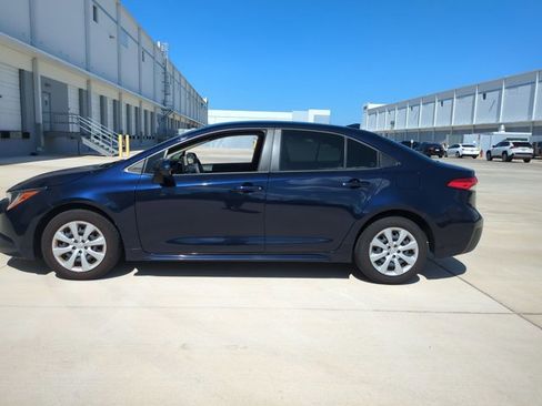 Used 2023 Toyota Corolla LE FWD image 8