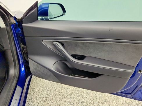 Used 2020 Tesla Model 3 Long Range image 31