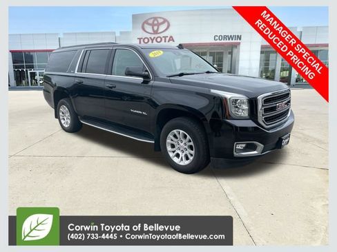 Used 2019 GMC Yukon XL SLT AWD/4WD image 1