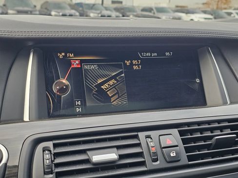 Used 2015 BMW 550i xDrive Sedan image 31