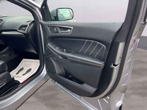 Used 2022 Ford Edge ST w/ Equipment Group 401A AWD/4WD image 21