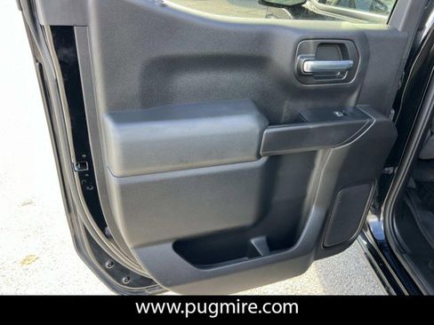 Used 2020 Chevrolet Silverado 1500 Custom w/ Custom Convenience Package image 21