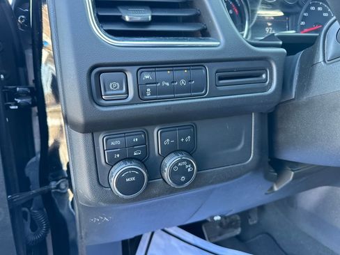 Used 2023 Chevrolet Tahoe LS image 17