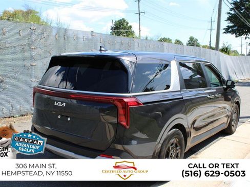 Used 2025 Kia Carnival FWD image 5
