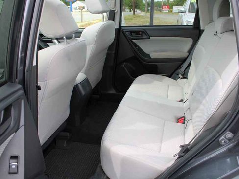 Used 2018 Subaru Forester 2.5i Premium image 10