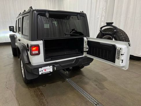 Used 2020 Jeep Wrangler Unlimited Sport S AWD/4WD image 12