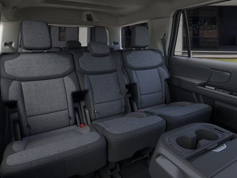 New 2026 Ford Expedition Active RWD image 11