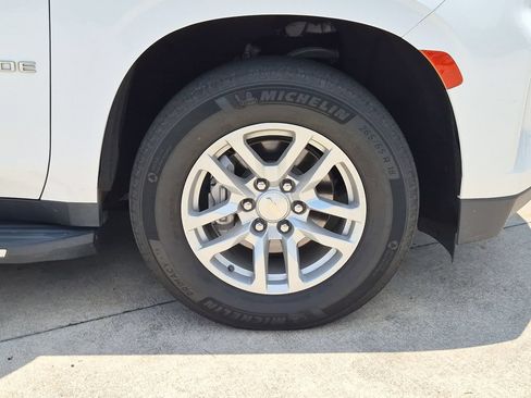 Used 2021 Chevrolet Tahoe LT RWD image 25