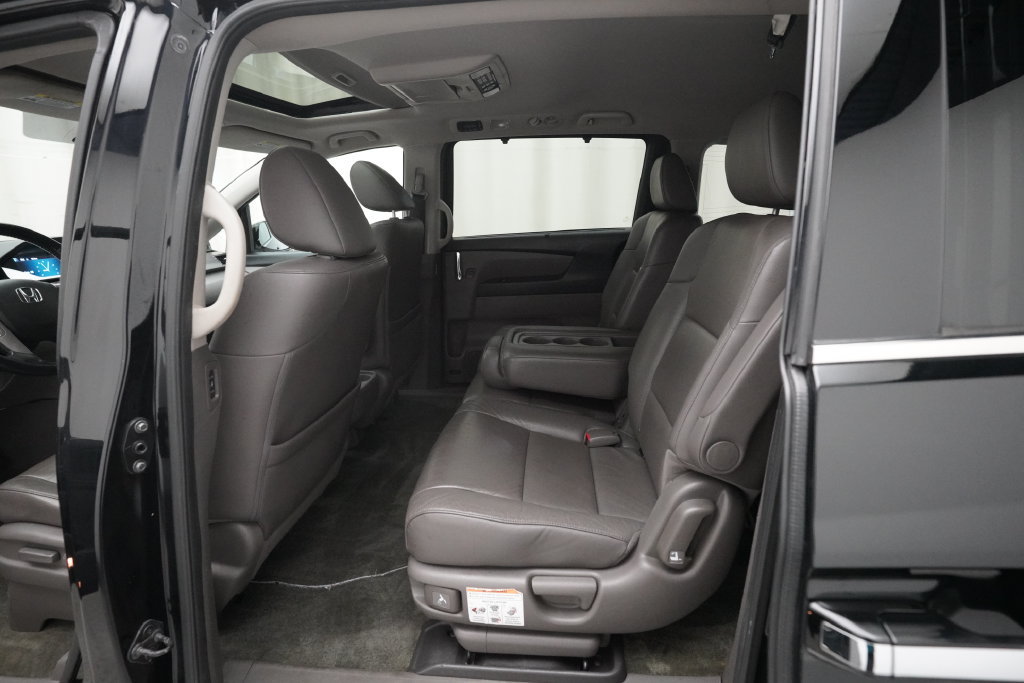 Used 2016 Honda Odyssey Touring image 16