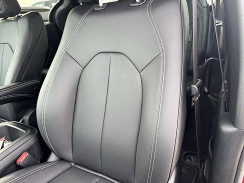 New 2026 Chrysler Pacifica Select image 28