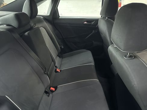 Used 2025 Volkswagen Jetta Sport image 28