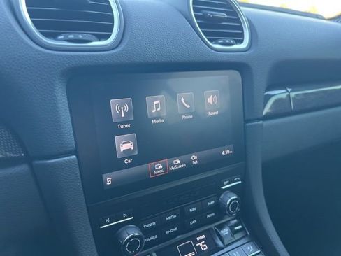 Used 2024 Porsche 718 Cayman Style Edition image 15