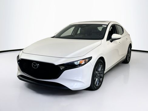 Used 2025 MAZDA MAZDA3 s FWD image 1