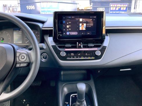 Used 2023 Toyota Corolla LE w/ LE Convenience Package image 7