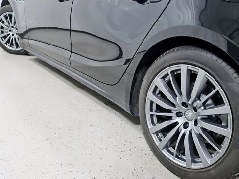 Used 2019 Maserati Ghibli RWD image 12