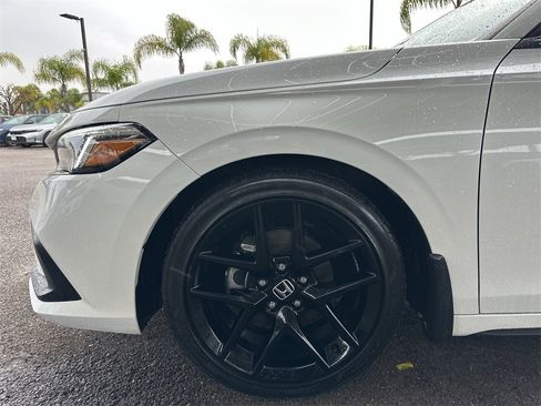 Used 2023 Honda Civic Sport image 18