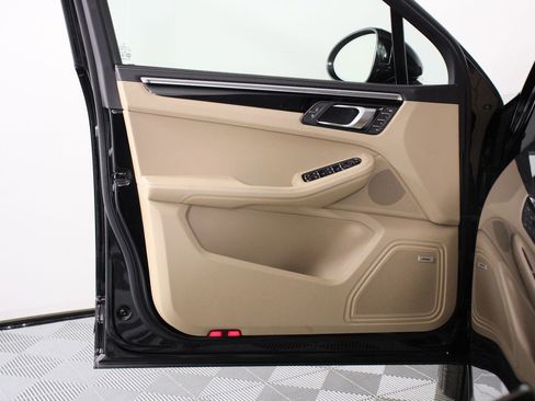 New 2026 Porsche Macan Turbo image 21