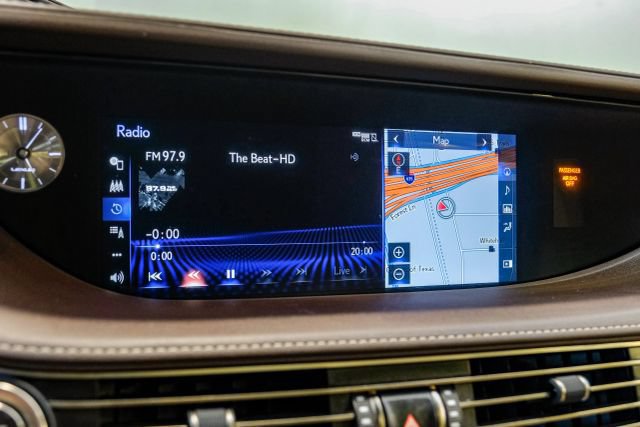 Used 2018 Lexus LS 500 w/ Accessory Package (Z1) RWD image 41