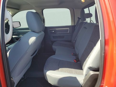 Used 2019 RAM 1500 Big Horn AWD/4WD image 10