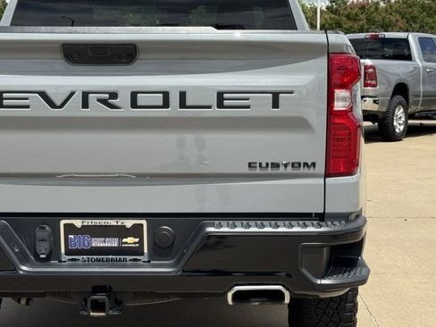 Used 2024 Chevrolet Silverado 1500 Custom Trail Boss w/ LPO, Dark Essentials Package AWD/4WD image 7